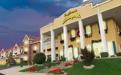 Dolly Parton_s Stampede in Branson during Christmas