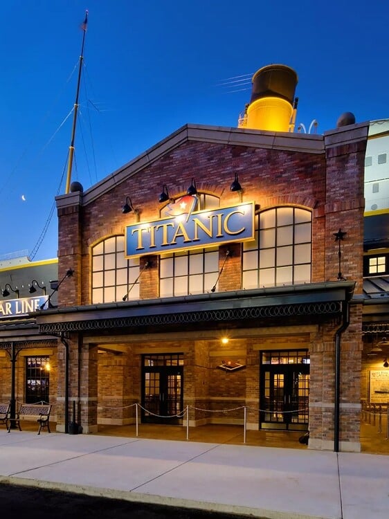 outside image of the entrance of the Titanic Museum Attraction