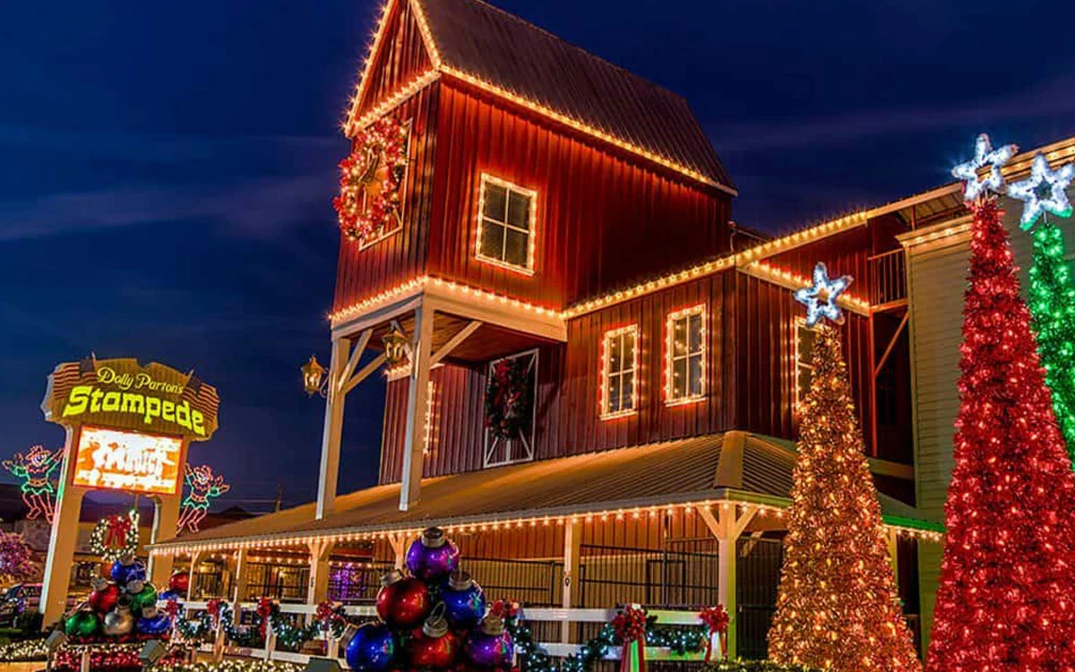 Dolly Parton’s Stampede in Pigeon Forge at Christmas