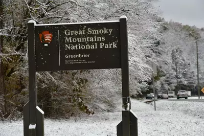GSMNP sign in the snow